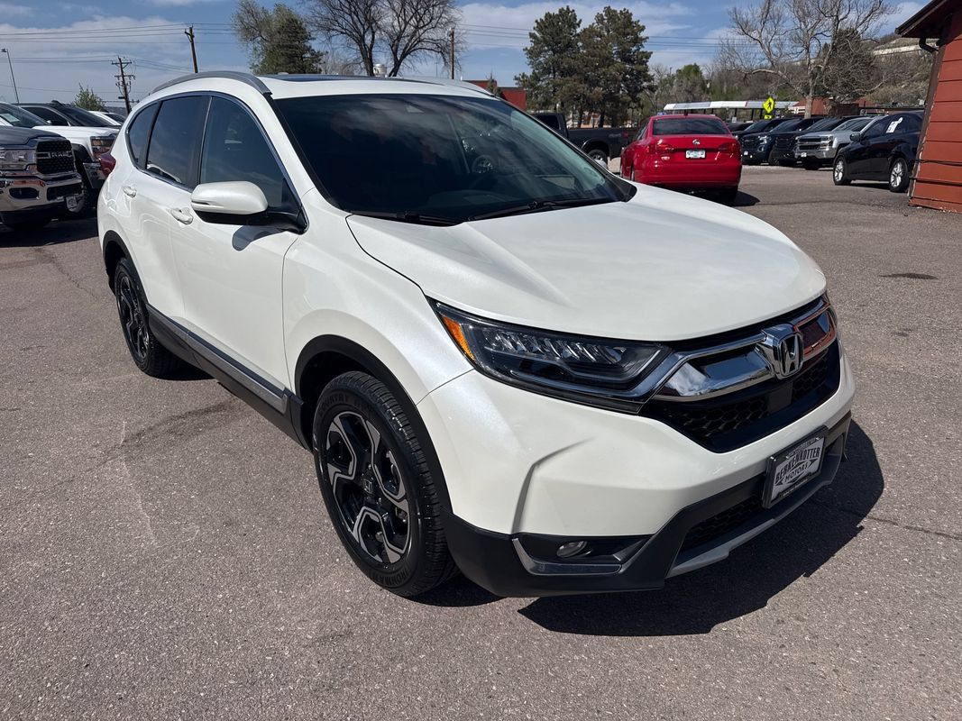 Used 2018 Honda CR-V Touring image 1