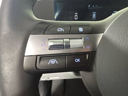 Certified 2024 Hyundai Kona SEL FWD image 15