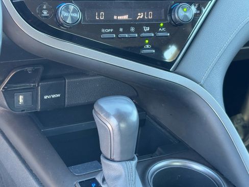 Used 2023 Toyota Camry SE image 26