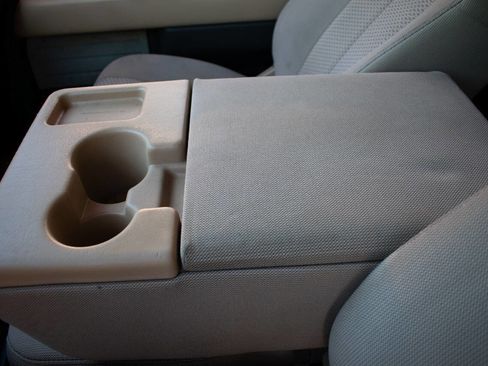 Used 2011 Ford F150 XLT w/ XLT Chrome Pkg image 20