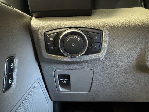 Used 2018 Ford F150 XL w/ Equipment Group 101A Mid AWD/4WD image 36