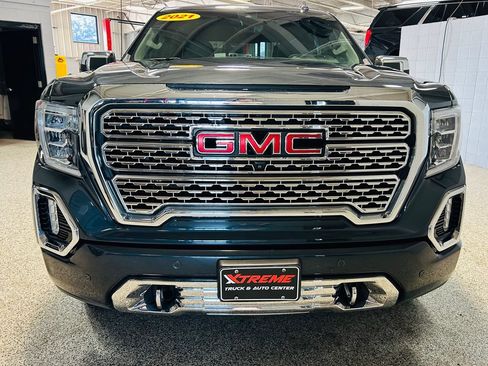 Used 2021 GMC Sierra 1500 Denali w/ Technology Package AWD/4WD image 2