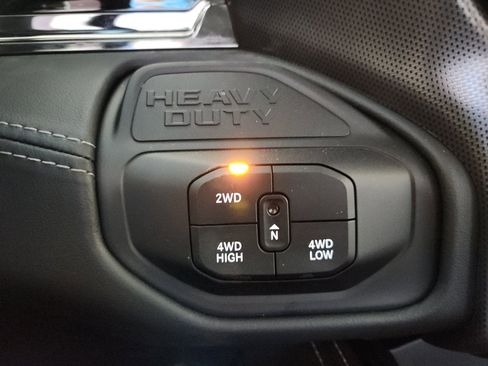 New 2025 RAM 2500 Limited image 33