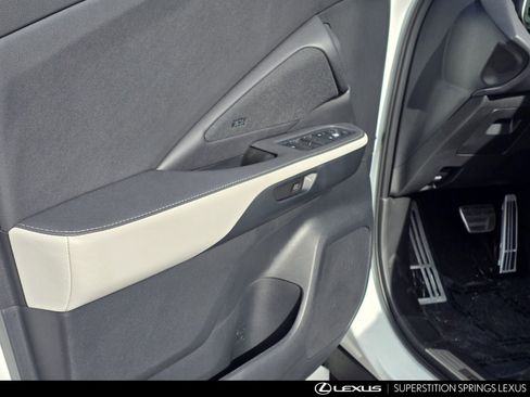 New 2026 Lexus TX 500h 500h F SPORT Performance Premi image 11