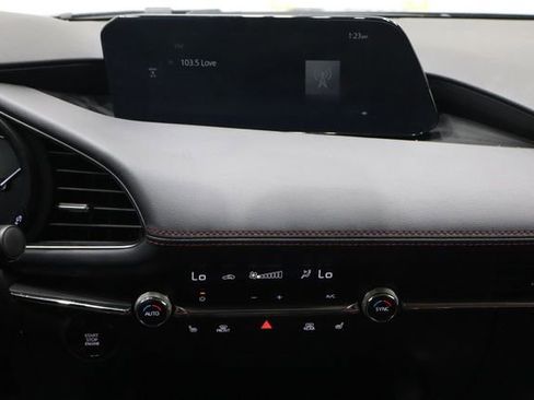 Used 2023 MAZDA MAZDA3 s image 31