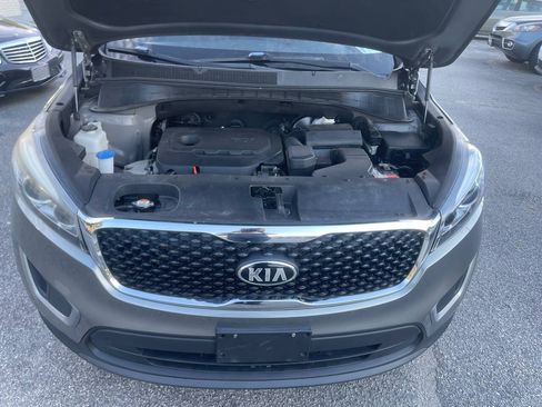 Used 2016 Kia Sorento AWD w/ LX Convenience Package image 34