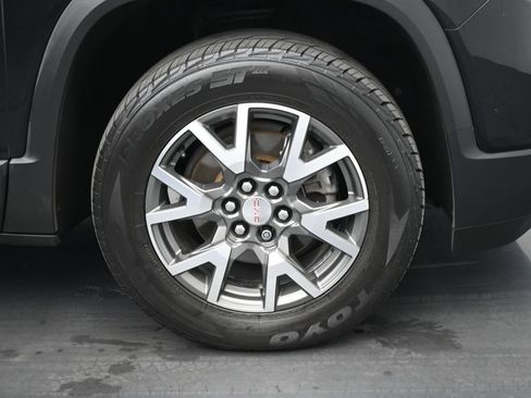 Used 2022 GMC Acadia SLE FWD image 25