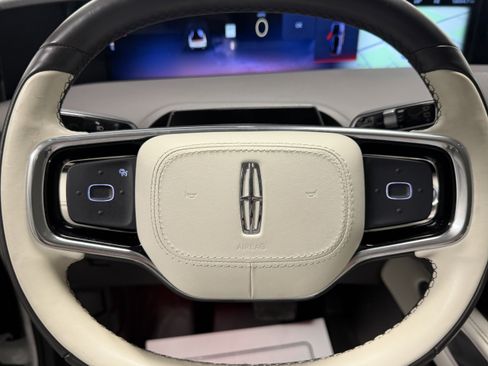 Used 2024 Lincoln Nautilus Black Label w/ Jet Appearance Package (87T) image 17