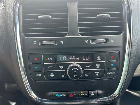Certified 2019 Dodge Grand Caravan GT FWD image 26