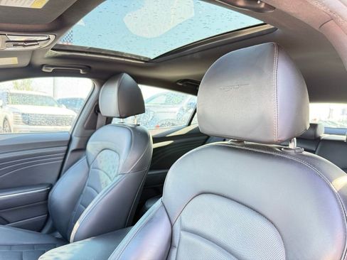 Used 2022 Kia Stinger GT2 image 22