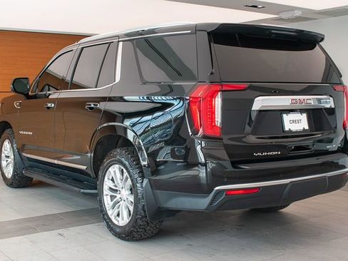 Used 2023 GMC Yukon SLT w/ SLT Luxury Package AWD/4WD image 8