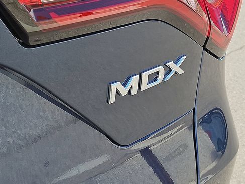 Used 2026 Acura MDX w/ Technology Package FWD image 12