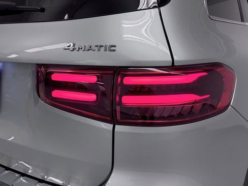 Certified 2025 Mercedes-Benz GLB 250 4MATIC image 11