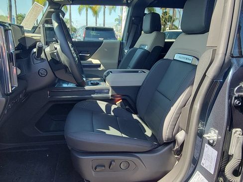 Used 2026 GMC Hummer EV SUV AWD/4WD image 19