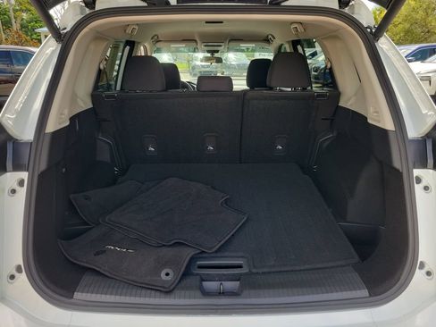 Used 2026 Nissan Rogue SV FWD image 7