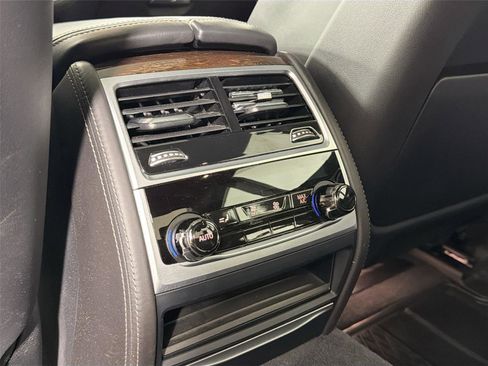 Used 2020 BMW 740i w/ M Sport Package RWD image 26