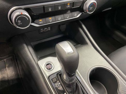Used 2025 Nissan Altima 2.5 SV FWD image 22