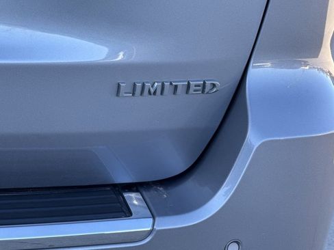 Used 2019 Jeep Grand Cherokee Limited w/ Luxury Group II image 5