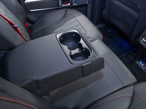 Used 2025 Mercedes-Benz G 63 AMG 4MATIC image 33