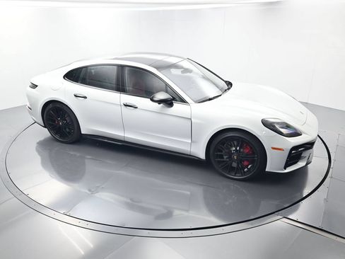 Certified 2026 Porsche Panamera GTS AWD/4WD image 44
