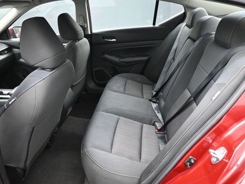 Used 2022 Nissan Altima 2.5 SV image 12