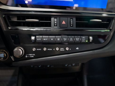 New 2025 Lexus ES 350 w/ Premium Package image 21