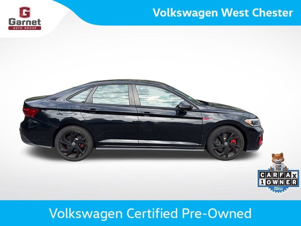 Used 2023 Volkswagen Jetta GLI Autobahn FWD image 7