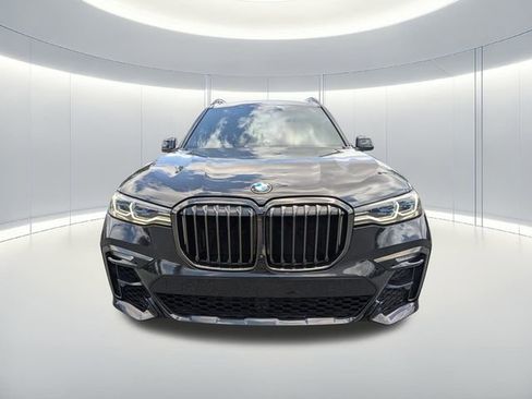 Used 2021 BMW X7 M50i w/ Cold Weather Package AWD/4WD image 8