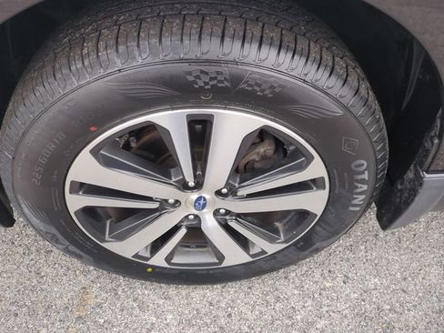 Used 2019 Subaru Outback 2.5i Limited w/ Popular Package #2 image 10