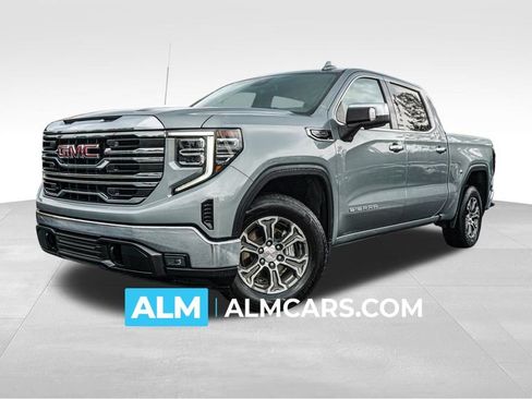 Used 2025 GMC Sierra 1500 SLT RWD image 1