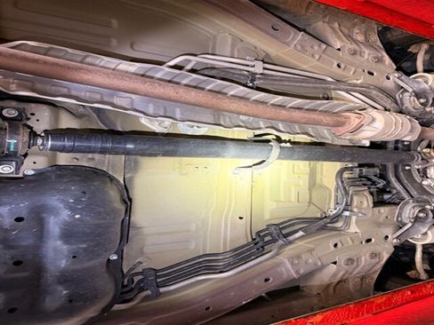 Used 2015 Honda Pilot Touring image 10