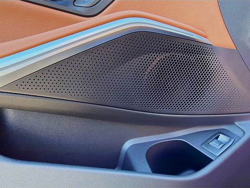 New 2026 BMW 330i Sedan w/ Convenience Package image 24