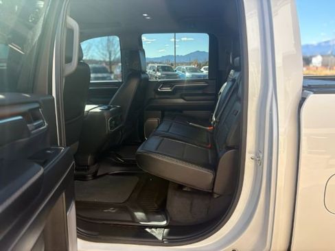 Used 2024 GMC Sierra 3500 Denali w/ Denali Reserve Package image 12