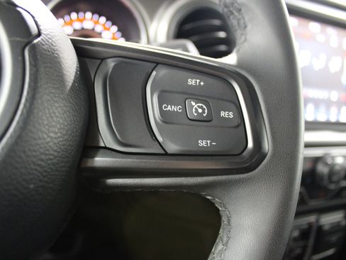Used 2023 Jeep Wrangler Unlimited Sport AWD/4WD image 11