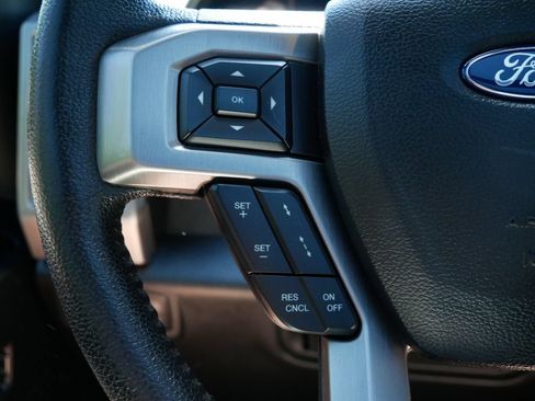 Used 2015 Ford F150 Platinum w/ Equipment Group 701A Luxury AWD/4WD image 19