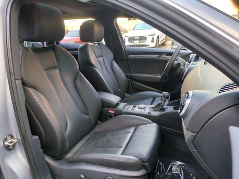Used 2016 Audi A3 e-tron Premium Plus w/ Premium Plus Package FWD image 28