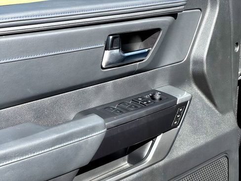 Used 2024 Toyota Tundra Platinum image 9