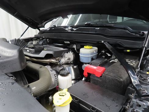 Used 2022 RAM 2500 Limited w/ Night Edition AWD/4WD image 31