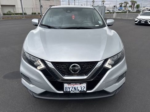 Used 2021 Nissan Rogue Sport S image 6