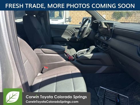 Used 2025 Chevrolet Colorado W/T w/ Advanced Trailering Package image 8