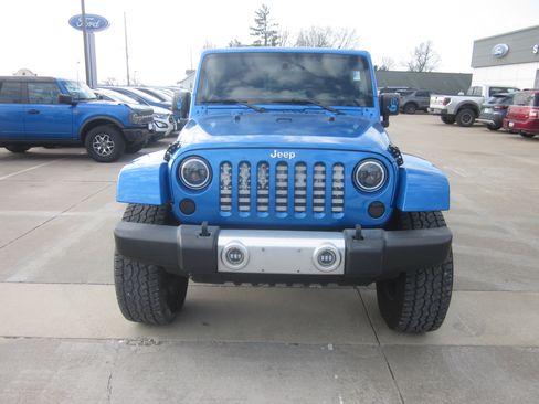 Used 2014 Jeep Wrangler Unlimited Sahara w/ Dual Top Group image 2
