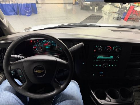 Used 2024 Chevrolet Express 2500 w/ Driver Convenience Package image 11