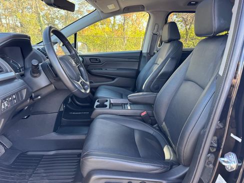 Certified 2024 Honda Odyssey EX-L image 17
