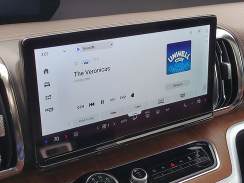 Used 2025 Ford Expedition King Ranch image 23