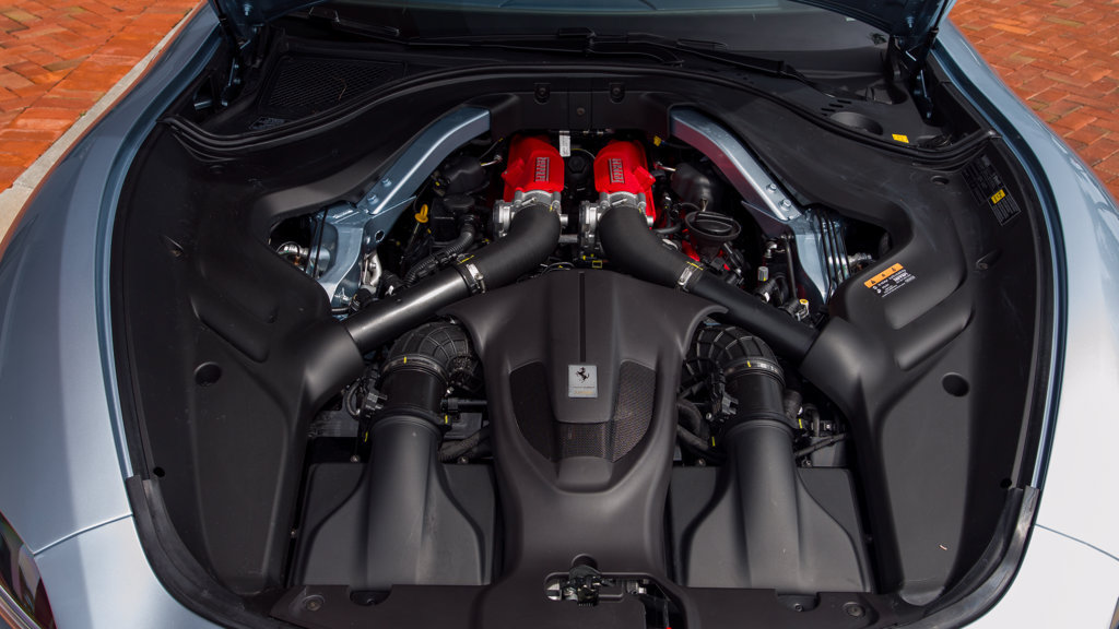 Certified 2026 Ferrari Roma Spider RWD image 31