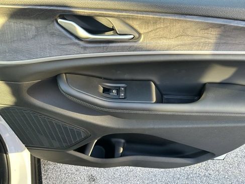 New 2025 Jeep Grand Cherokee L Limited image 12