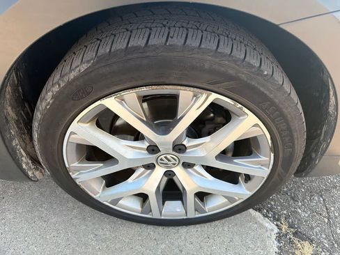 Used 2019 Volkswagen Golf Alltrack SE AWD/4WD image 12