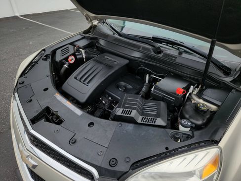 Used 2012 Chevrolet Equinox LS AWD/4WD image 19