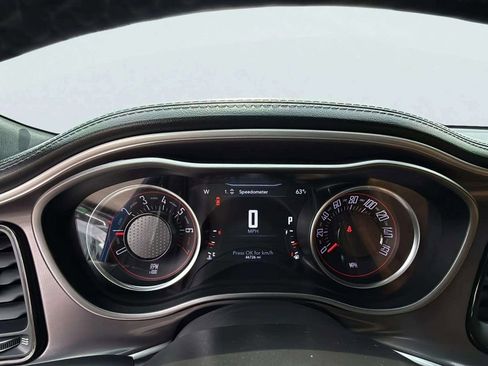 Used 2022 Dodge Challenger GT w/ Plus Package RWD image 9