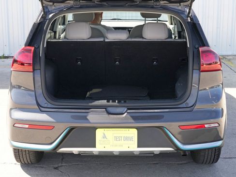 Used 2019 Kia Niro LX image 9